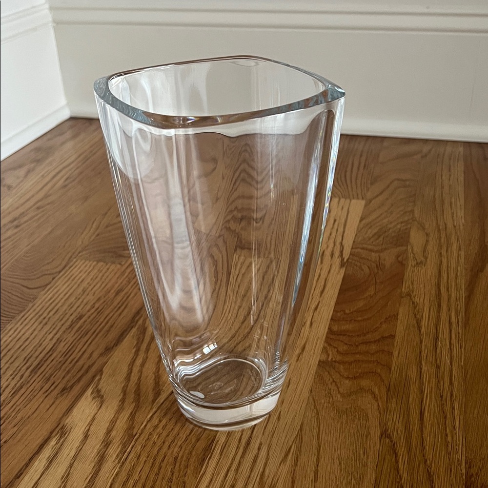 Tiffany & Co Vase π©΅ - Picture 3 of 8
